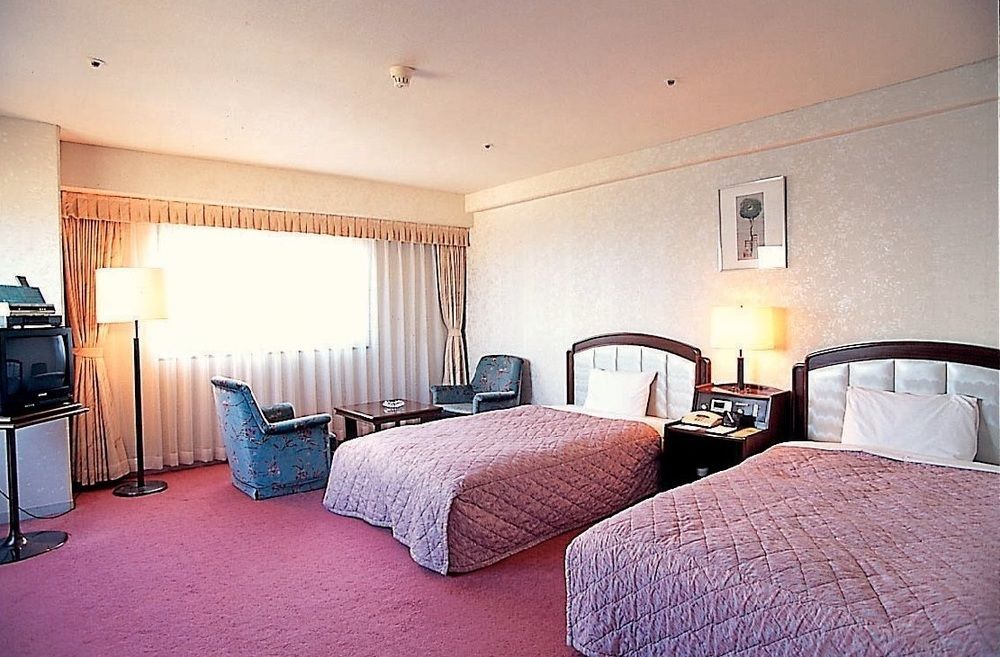 Okura Hotel Маругаме Экстерьер фото